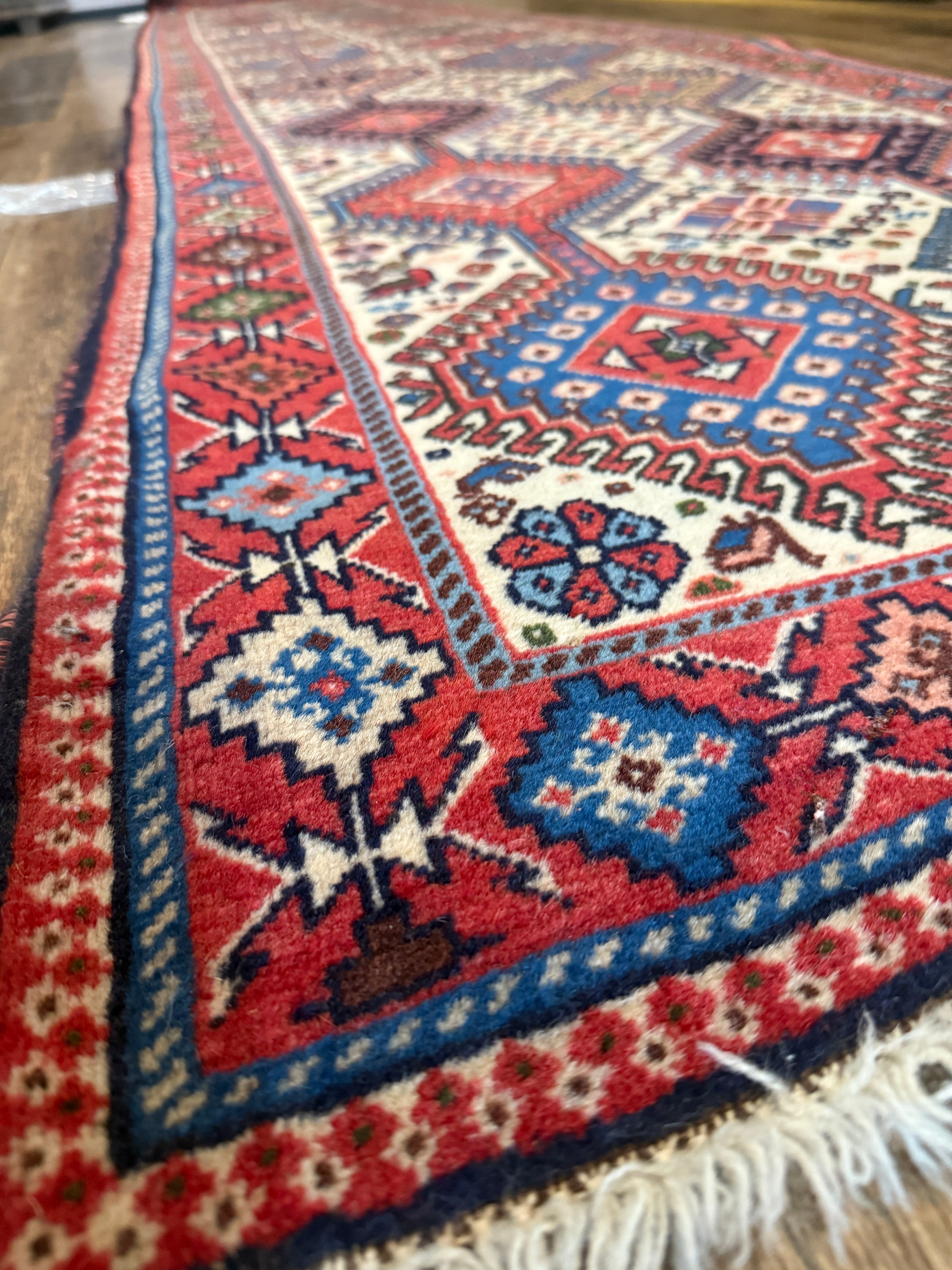 2'8" x 12' Turkish Diamonds